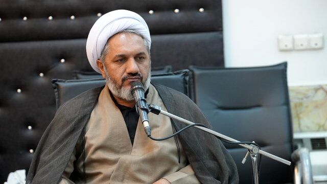 حجت الاسلام اصغر پور: در حوزه بازدارندگی موشکی رقیبی در منطقه نداریم
