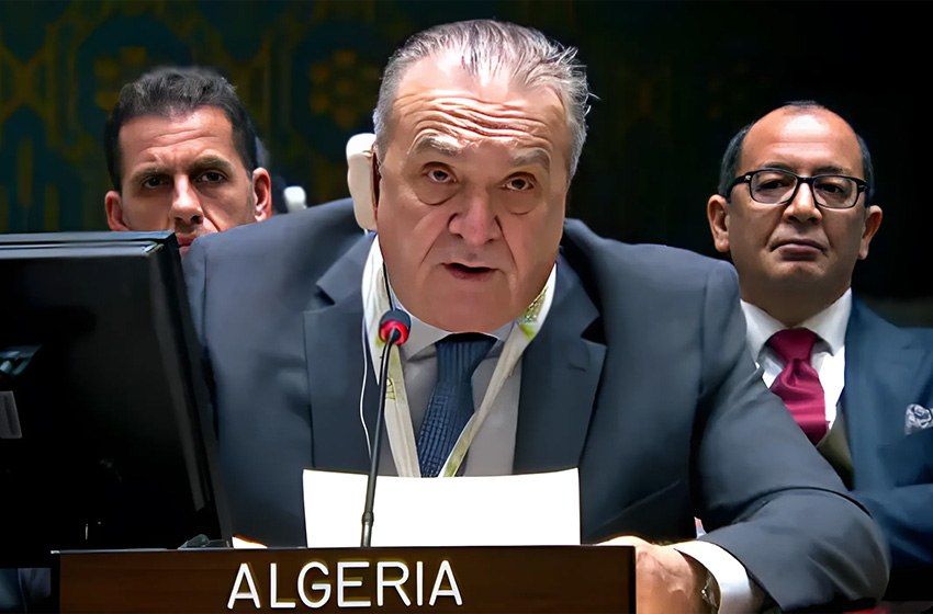 اعتراض دیپلمات الجزایری به جلوگیری از ورود کمکها به غزه