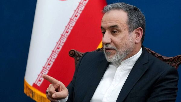 عراقچی: برای صنعت هسته‌ای جنگیده‌ایم و از آن نمی‌گذریم