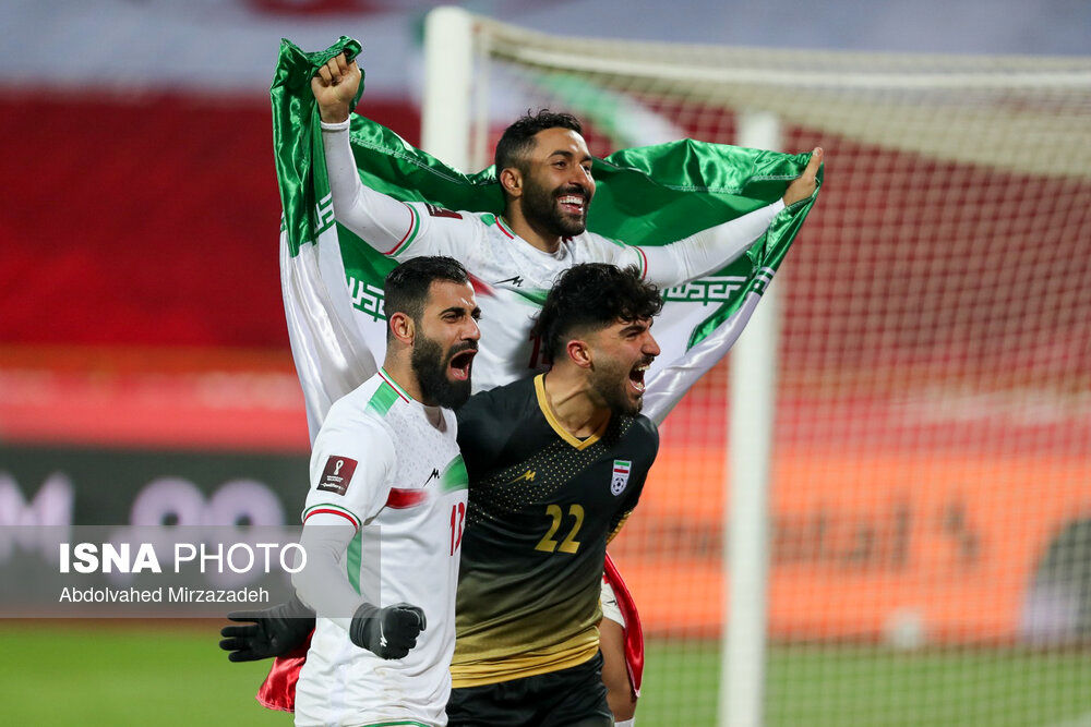 تصاویر جذاب دیدار تیمهای فوتبال ایران و عراق