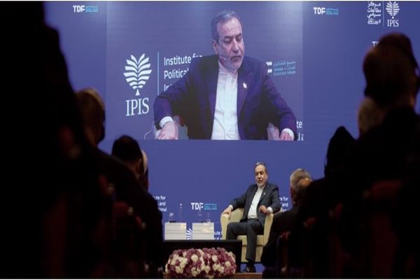 پنجره نیمه باز دیپلماسی