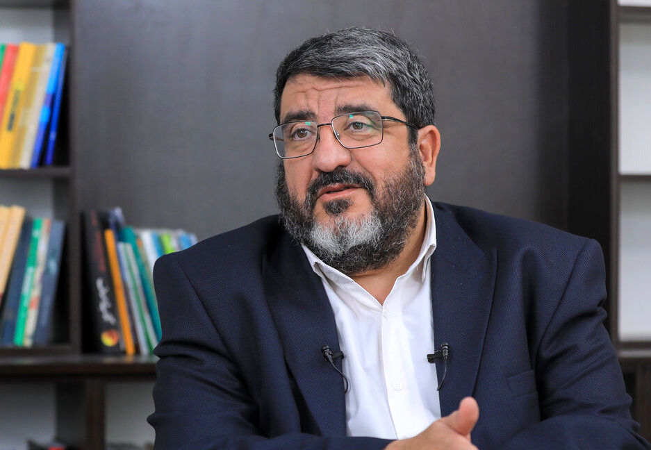 ترامپ و کنگره قصد رفع تحریم‌ها را ندارند/ اشتباهات دولت روحانی تکرار نشود