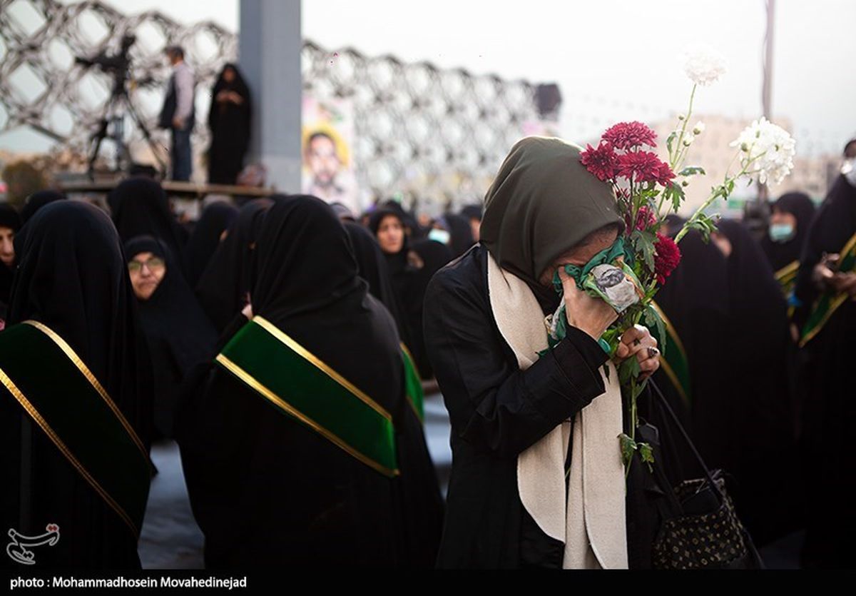 بدرقه شهدای مدافع حرم در قم