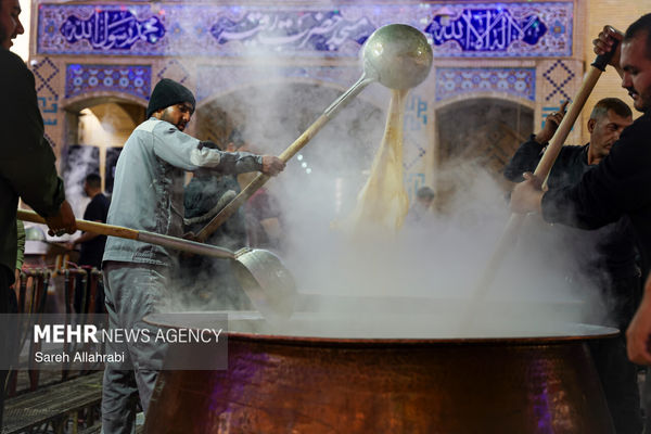 تصاویر: پخت ۵۰ تن سمنو در شیراز