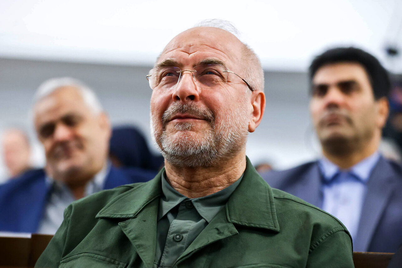 خلاصه‌ای از صحبت‌های مهم رئیس مجلس دربارۀ کارنامۀ دولت در اجرای برنامۀ توسعه