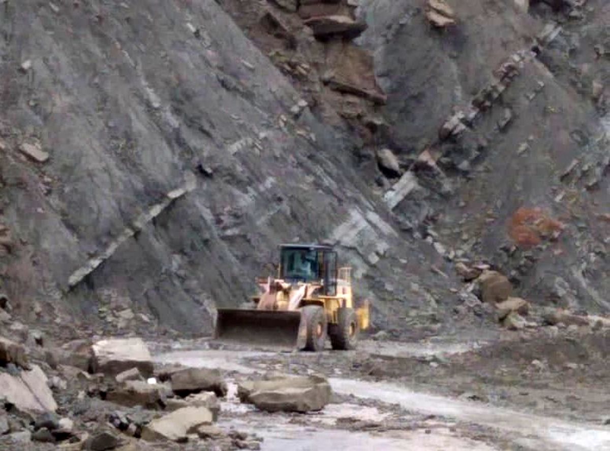 سیل، برق ۵۸ نقطه هرمزگان را قطع کرد