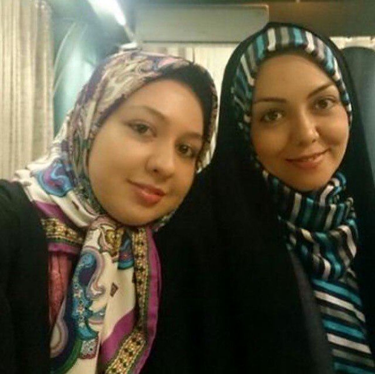 آزاده نامداری در کنار خواهرش آذین +عکس