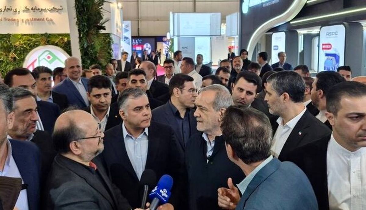 رئیسجمهور از نمایشگاه نفت بازدید کرد
