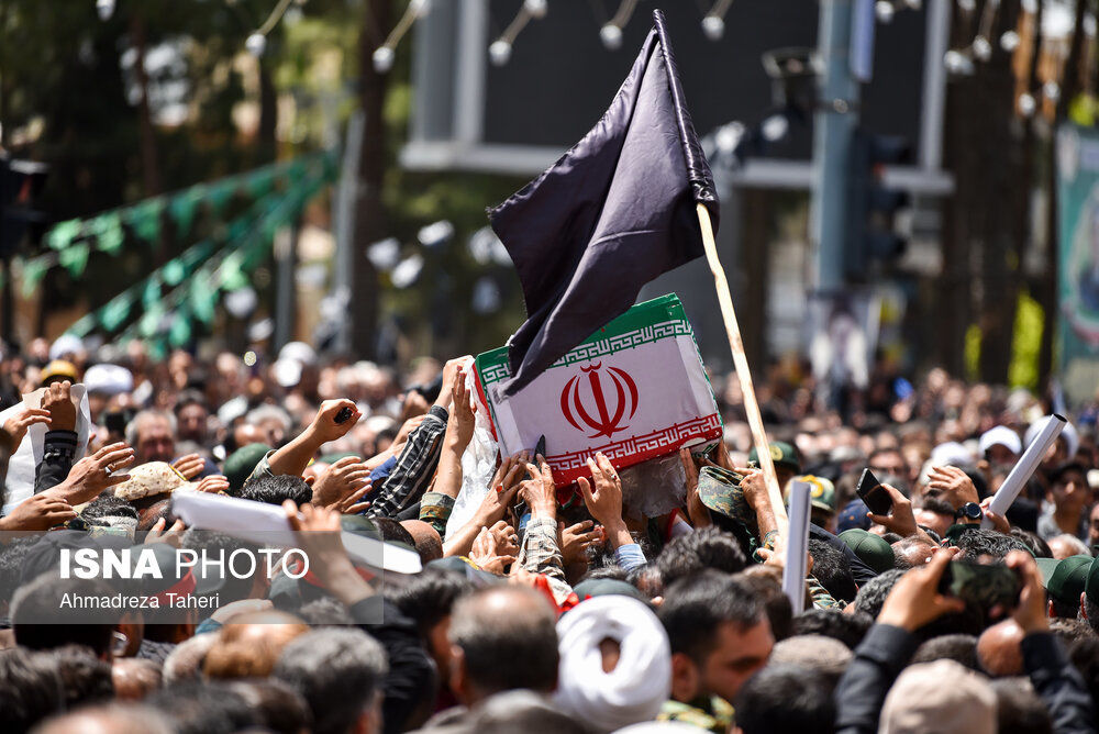 تصاویر: تشییع خلبان شهید، سرتیپ دوم محسن دریانوش در نجف‌آباد