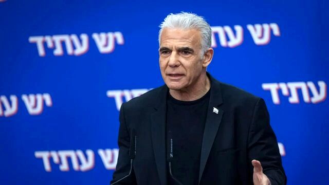 لاپید: آمریکا باید قطر را «دولت دشمن» اعلام کند