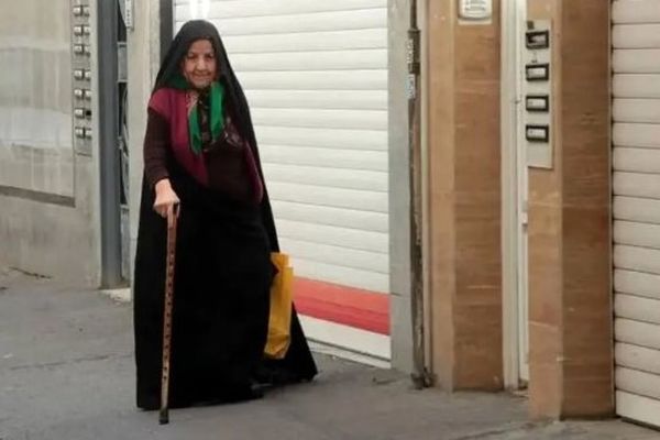 کسری جدید از حقوق بازنشستگان از آبان ماه | مبلغ قسط اول وام ضروری ۵۰ میلیونی چقدر؟