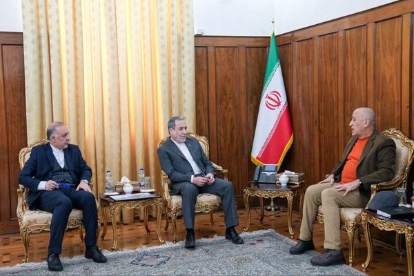 عراقچی: هنر در شرایط پیچیده سیاسی ارتباط میان ملت‌ها را حفظ می‌کند