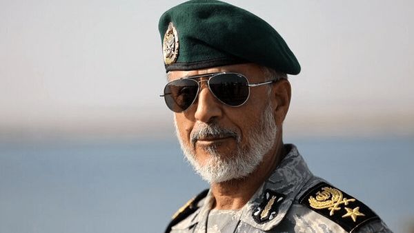 دریادار سیاری: دشمن در جنگ شناختی به‌دنبال نفوذ در ذهن جوانان است