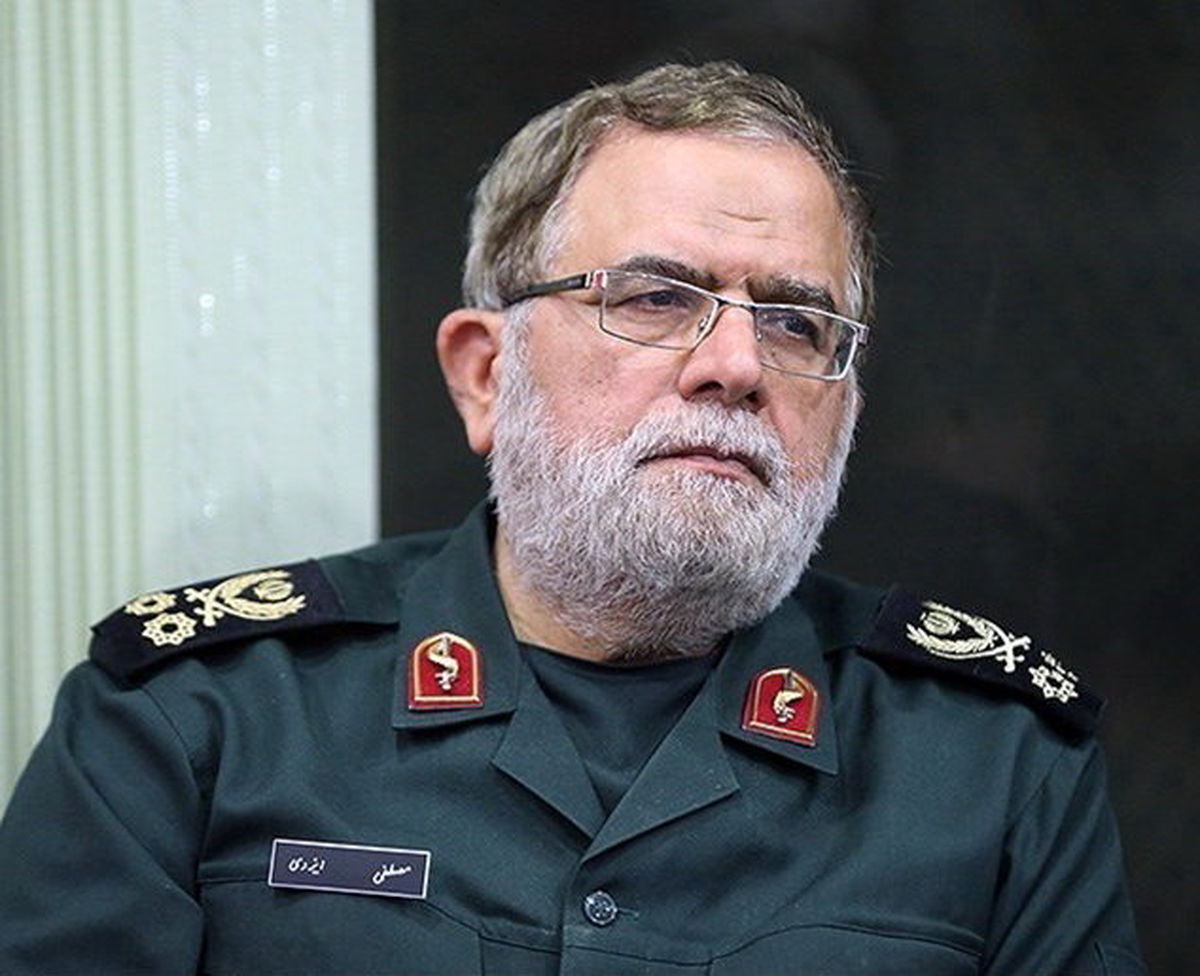 
سردار ایزدی: پدافند غیرعامل نیازمند یک دفاع چندلایه و هماهنگ است