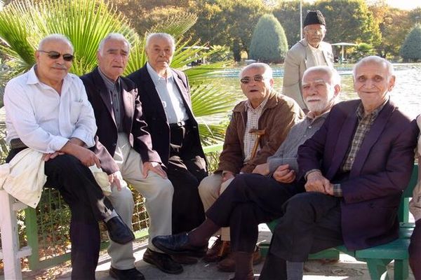 تایید واریز ۱۰ میلیون تومان به حساب حقوق بازنشستگان واجد شرایط | خبر خوش برای بازنشستگان 
