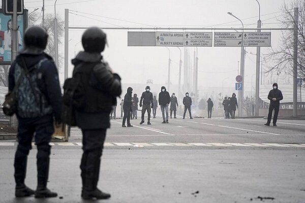 تحولات قزاقستان/تصرف اقامتگاه رئیس‌جمهور قزاقستان 