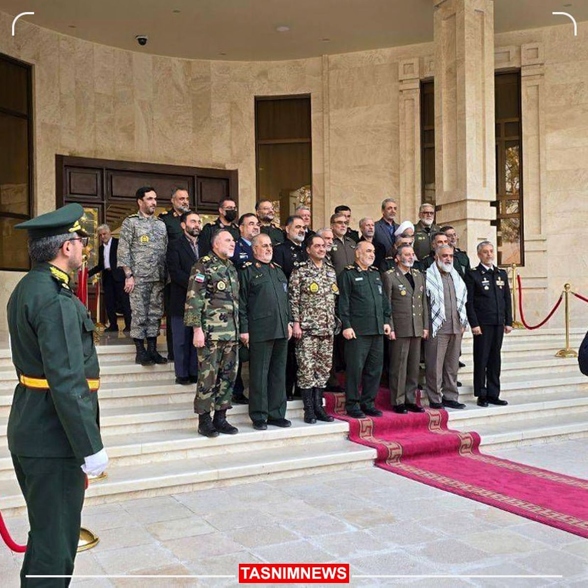 دیدار فرماندهان ارشد نیروهای مسلح با فرمانده کل سپاه به مناسبت روز پاسدار