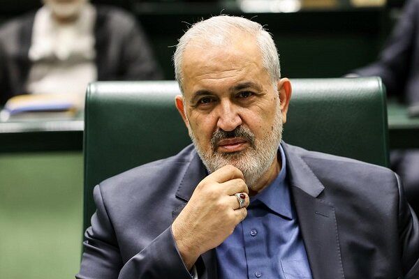 توصیه وزیر نیرو به مردم: برق را در خانه‌ها ذخیره کنید