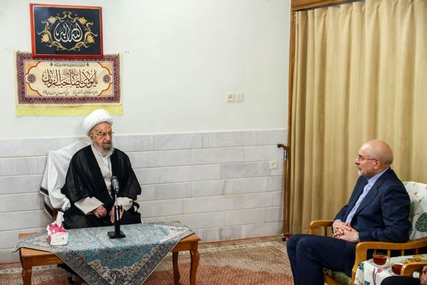تصاویر: دیدار قالیباف با آیت‌الله‌العظمی ناصر مکارم شیرازی  