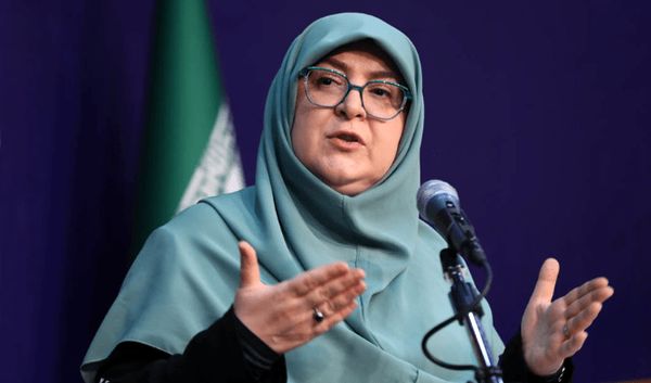 مهاجرانی: در یک جنگ ترکیبی و چند لایه هستیم/ تلاش ما بر حل موضوعات با دیپلماسی است / اختصاص بسته هشت مرحله ای برای کمک به کسب و کارهای آنلاین