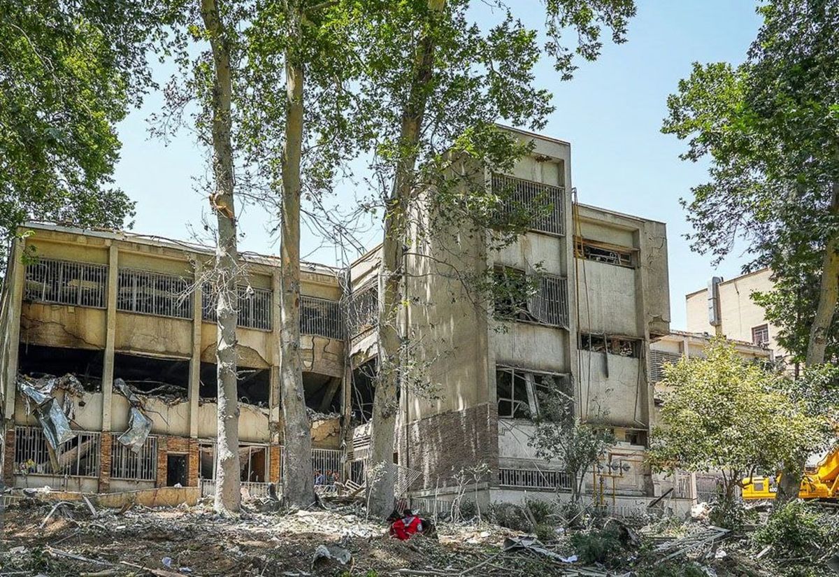 عفو بینالملل: حمله اسرائیل به زندان اوین «جنایت جنگی» است