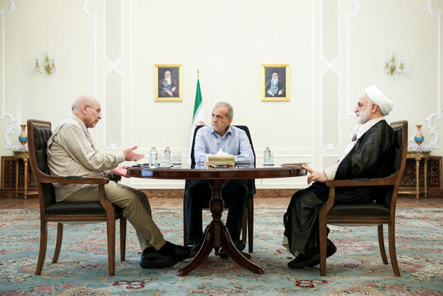 برگزاری نشست سران قوا به میزبانی رئیس جمهور