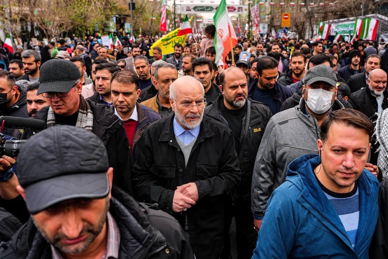 تشکر قالیباف از حضور مردم/ مردم با حضورشان مشت محکمی به دهان یاوه گویان ایران اسلامی زدند