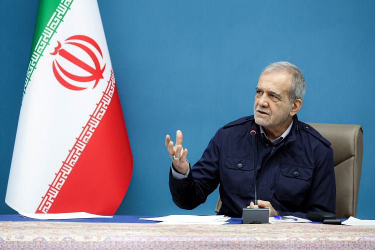 پزشکیان: تمام نارسایی‌ها را می‌توان با اتکا به ذهن خلاق جوانان به نتیجه رساند