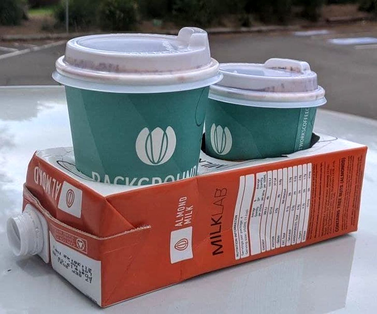 اقدام جالب یک کافی شاپ +عکس