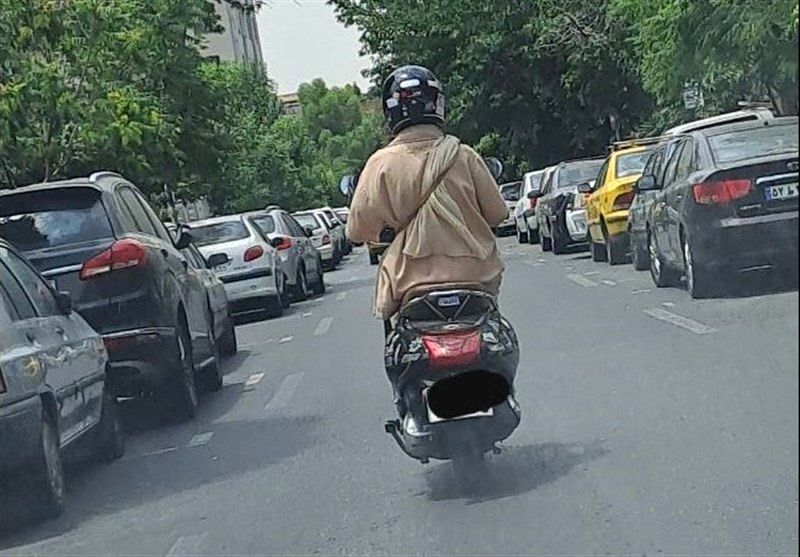 واکنش فراجا درباره صدور گواهینامه موتورسواری بانوان