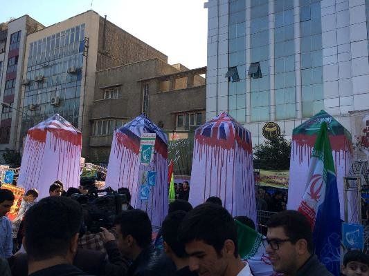 رمی جمرات استکبار در مراسم ۱۳ آبان +عکس