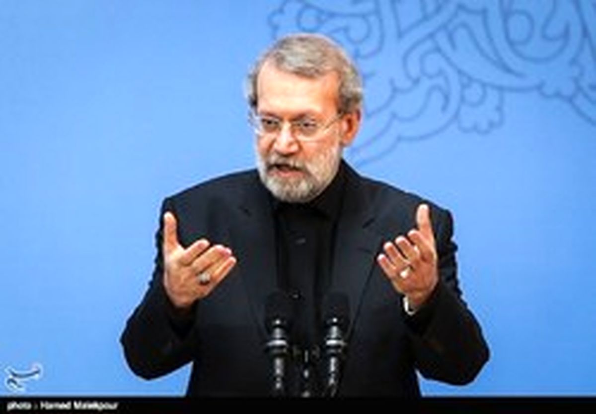 لاریجانی: نگاه قوا در مسائل حساس کشور به هم نزدیک است