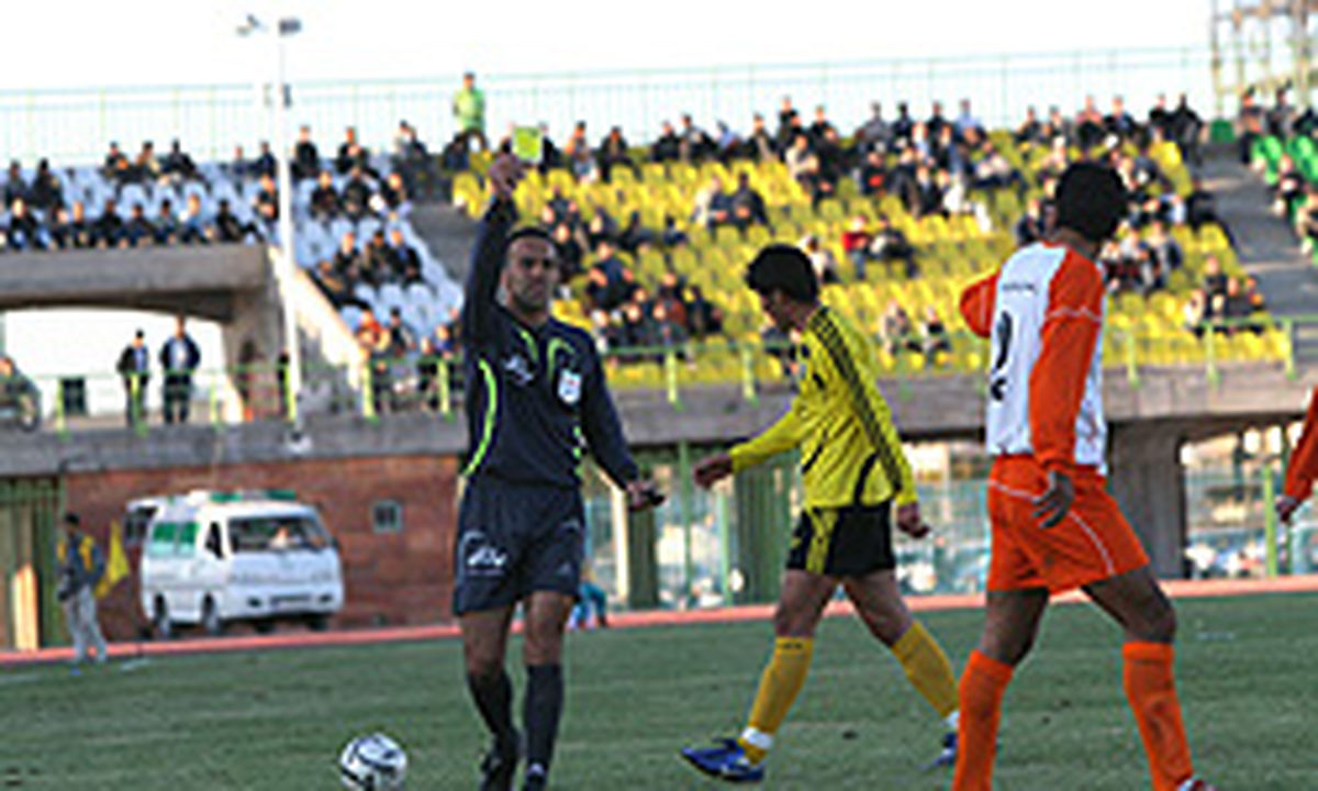 بازيكن شالكه در تمرينات مس كرمان