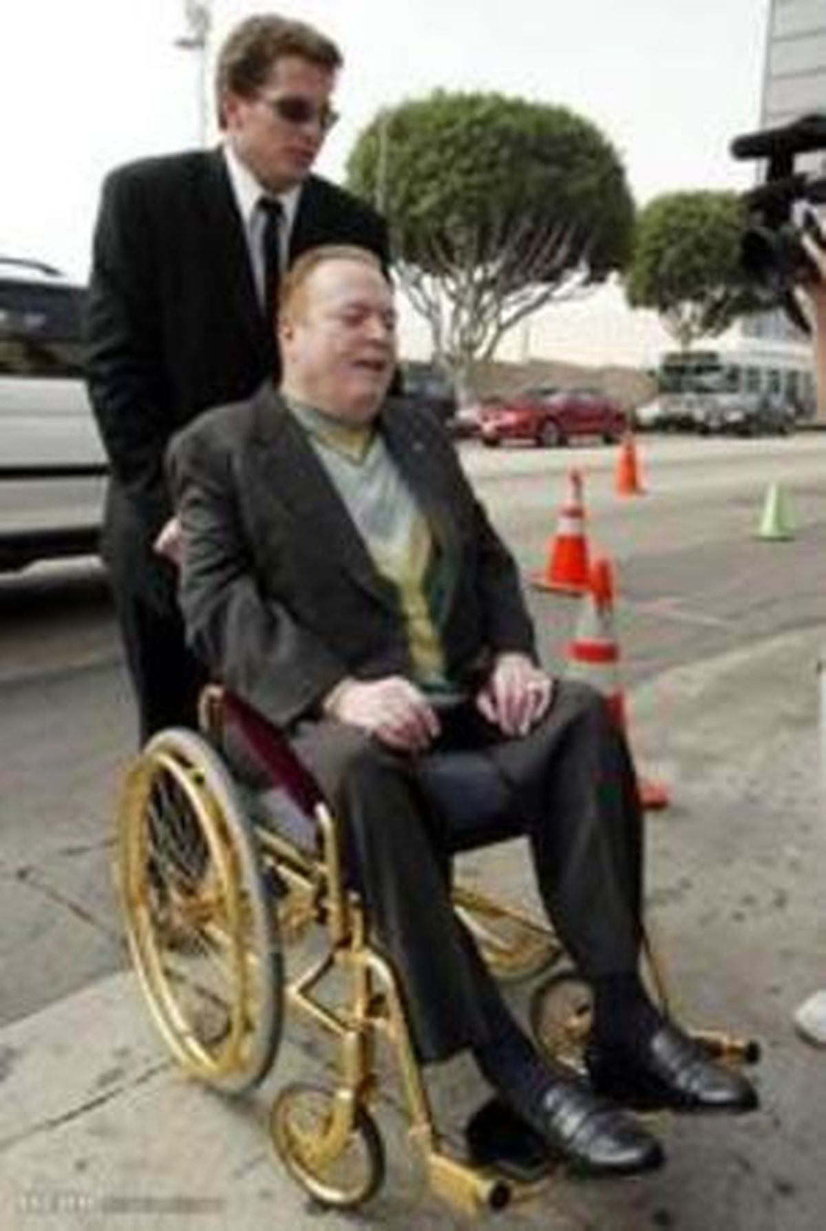 معلول ثروتمند +عکس