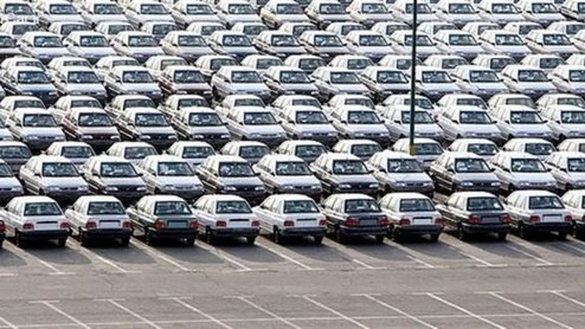 عقب‌نشینی قیمت‌ها در بازار ارزان‌ترین خودرو