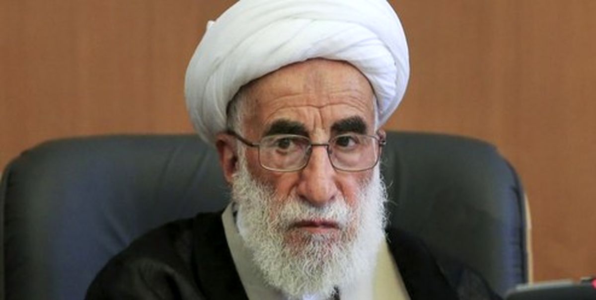 آیتالله جنتی: اختلاف سلیقه عیبی ندارد، اما مانع خدمت رسانی نشود