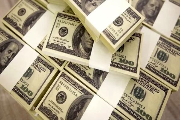 قیمت دلار امروز ۱۹ آذر | سقوط ناگهانی دلار همه را شوکه کرد