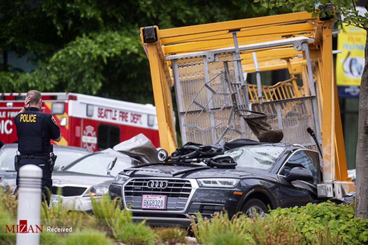 تصاویر: سقوط جرثقیل در آمریکا جان ۴ نفر را گرفت