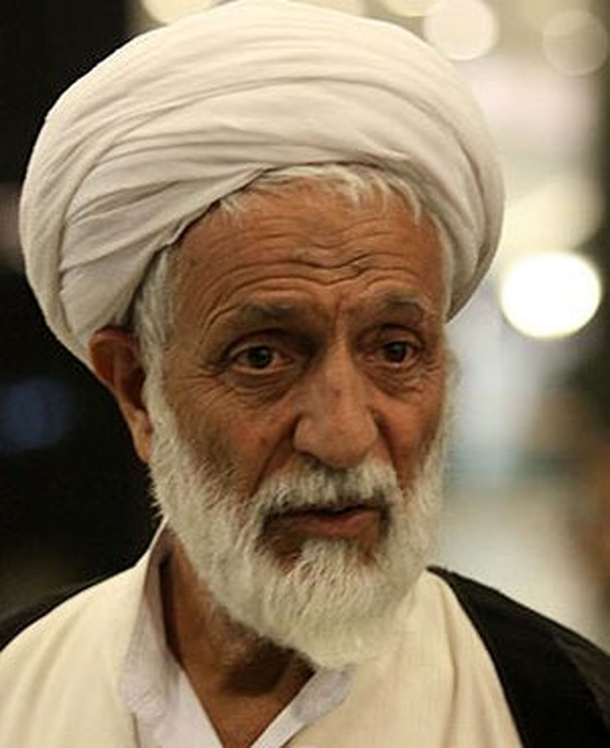 گسترش کینه توزی درجامعه با تهمت های بی مبنا/ تهمت زنندگان با تحقیر دیگران می خواهند خود را بزرگ کنند