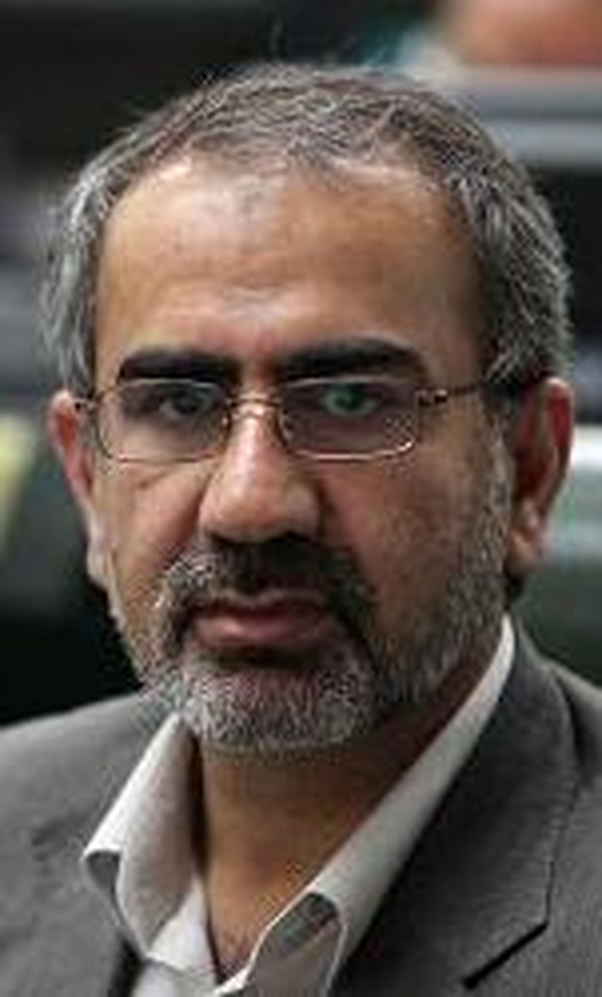 طرح جدید استخدامی خودزنی اداری است /دولتی که نمی‌تواند کار کند ماندنش موضوعیت ندارد