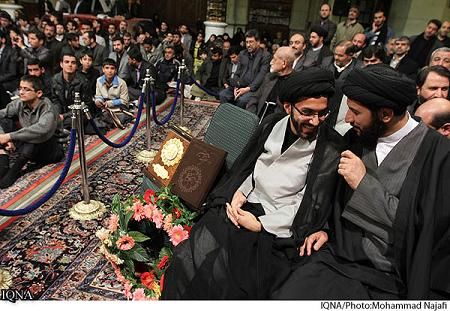 تصویر: محمدحسین طباطبایی با پدرش