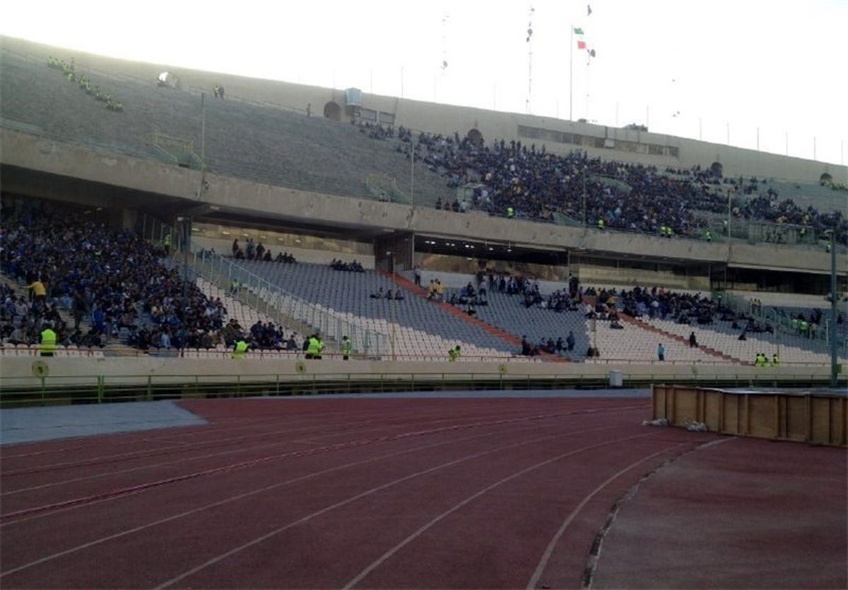 تعجب استقلالی‌ها از تعداد تماشاگران +عکس