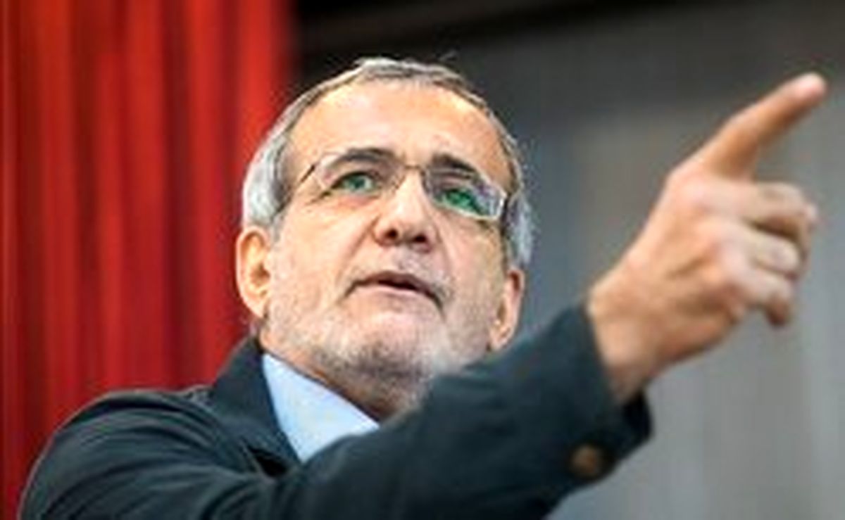 انتقاد پزشکیان از عدم حضور وزیر ارشاد در نمایشگاه کتاب تبریز
