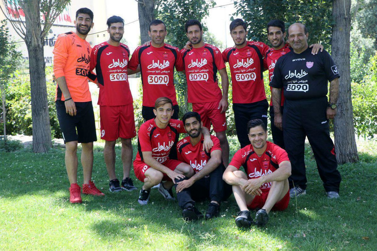 عکس: عکس یادگاری پرسپولیسی ها قبل از سوپرجام