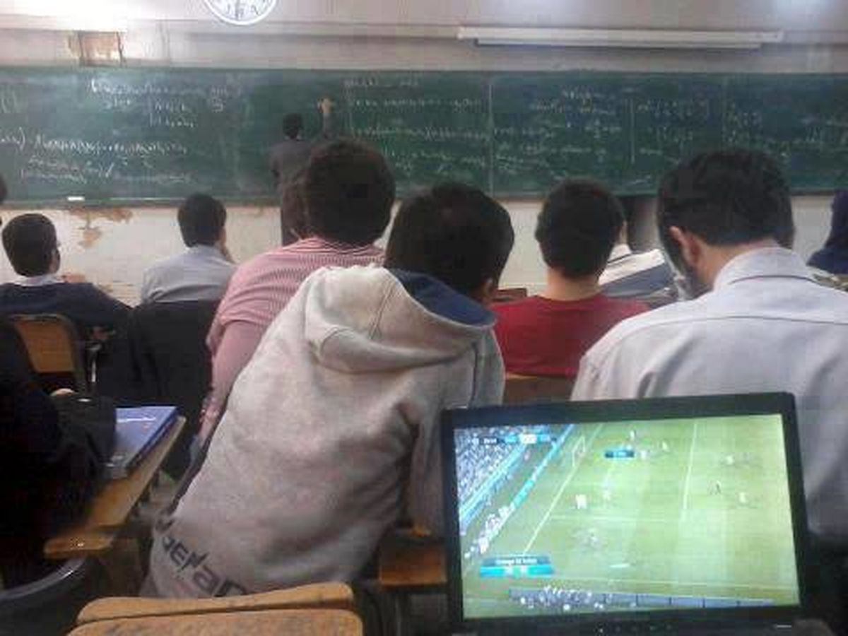 عکس/ دانشجوی واقعی!