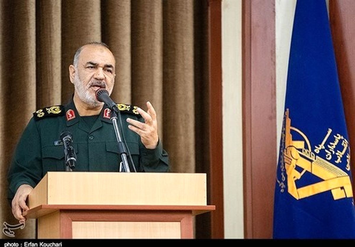 سرلشکر سلامی: کشور را به سمت هیچ جنگی نمی‌بریم
