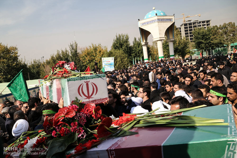 گزارش تصویری 4 آبان: از تجمع اعتراضآمیز کارکنان سازمان محیط زیست تا زلزله 7.5 ریشتری در افغانستان