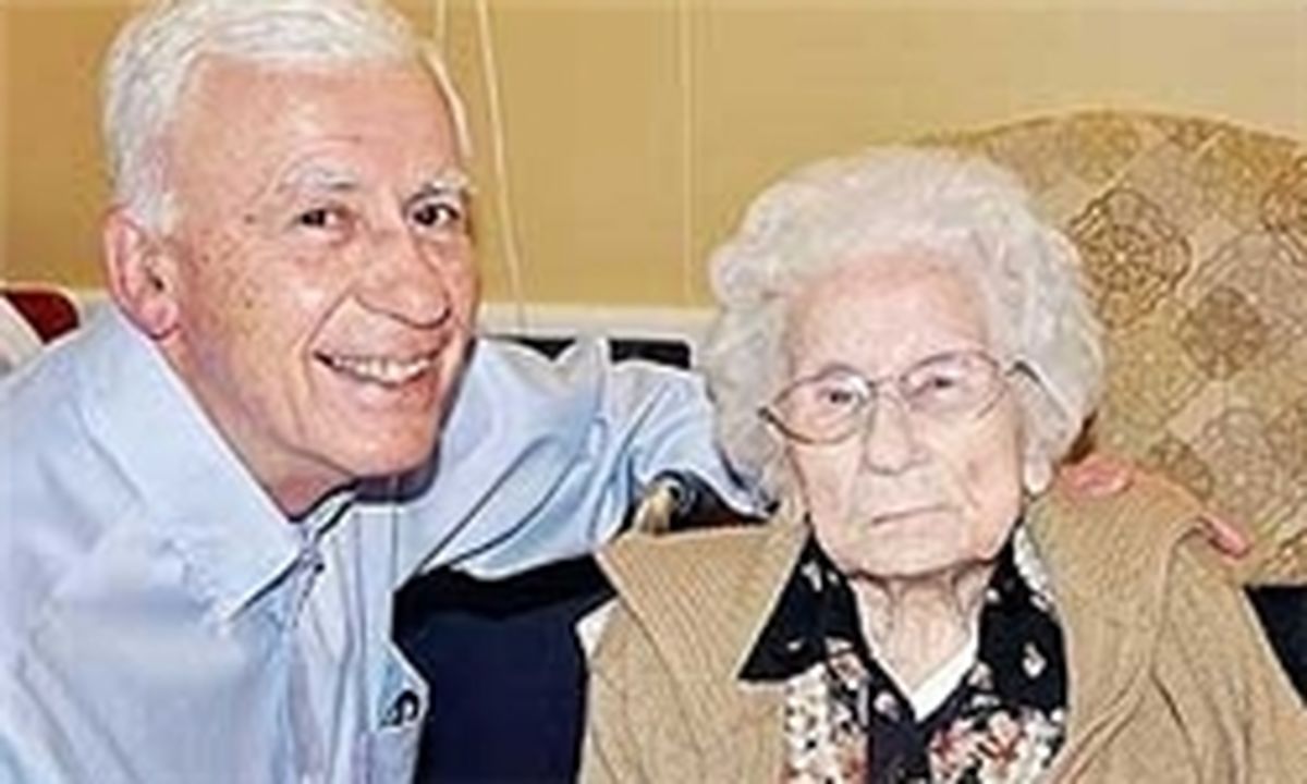 مادربزرگ دنیا درگذشت/عکس