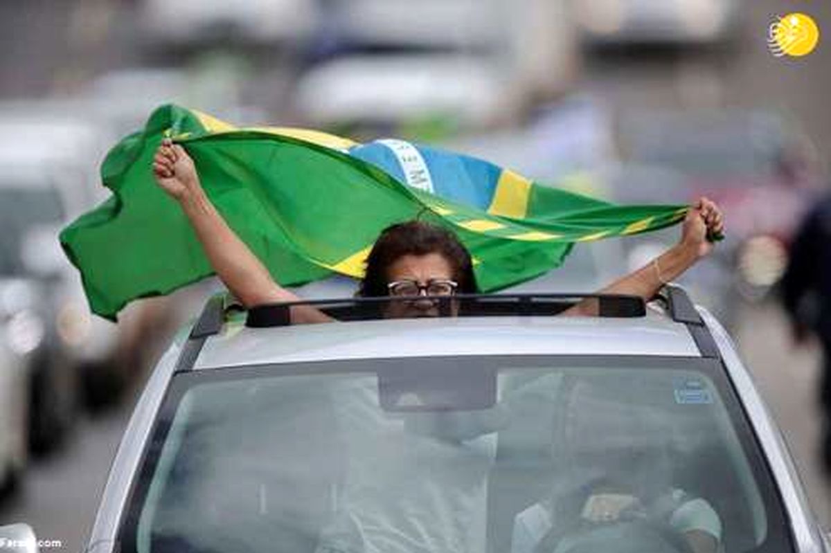 تصاویر: اقدام عجیب رئیس جمهور برزیل