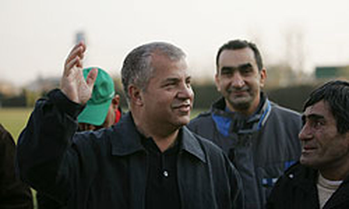 علي پروين: استيل آذين به داور باخت